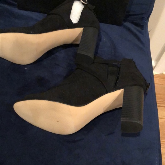 NIB Madden NYC black suede zipper back heels size 9 - Picture 4 of 8